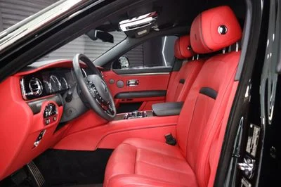 2022 Rolls-Royce Ghost EWB, černá, 47 000 km, dovoz SAE — foto 6 z 16