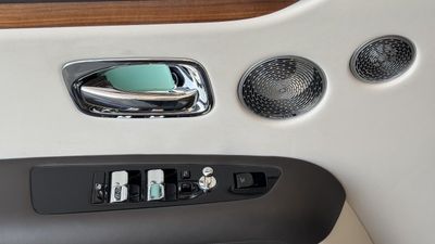 2022 Rolls-Royce Ghost, bílá, 14 000 km, dovoz SAE — foto 6 z 16