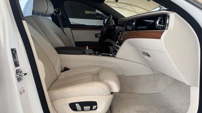 2022 Rolls-Royce Ghost, bílá, 14 000 km, dovoz SAE — foto 9 z 16