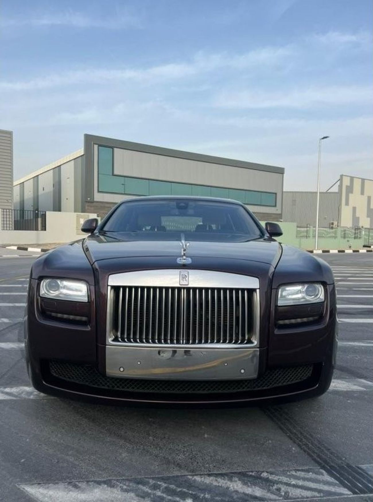 2013 Rolls-Royce Ghost STANDARD, Burgundy, 13 000 km, dovoz SAE — foto 1