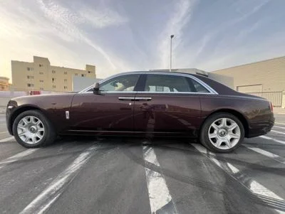 2013 Rolls-Royce Ghost STANDARD, Burgundy, 13 000 km, dovoz SAE — foto 3 z 14