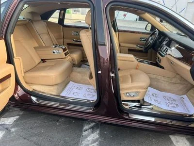 2013 Rolls-Royce Ghost STANDARD, Burgundy, 13 000 km, dovoz SAE — foto 4 z 14