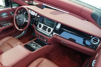 2018 Rolls-Royce Dawn, černá, 5 000 km, dovoz SAE — foto 2 z 15
