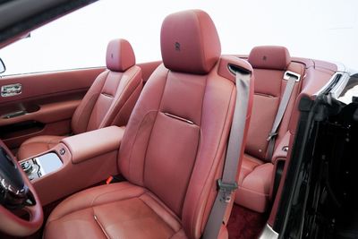 2018 Rolls-Royce Dawn, černá, 5 000 km, dovoz SAE — foto 7 z 15