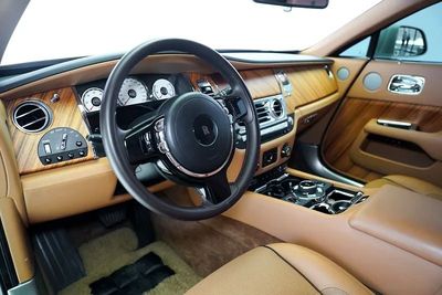 2017 Rolls-Royce Wraith STANDARD, zlatá, 35 000 km, dovoz SAE — foto 7 z 12