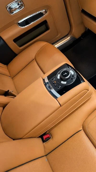 2016 Rolls-Royce Ghost SWB, modrá, 42 000 km, dovoz SAE — foto 14 z 16