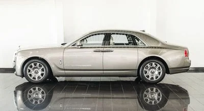 2016 Rolls-Royce Ghost SWB, zlatá, 22 100 km, dovoz SAE — foto 4 z 15
