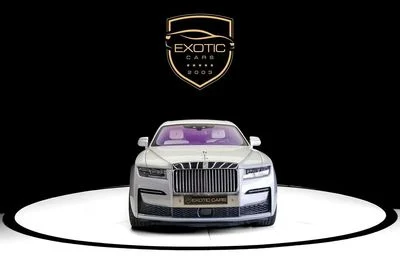 2021 Rolls-Royce Ghost EWB, stříbrná, 3 000 km, dovoz SAE — foto 4 z 12