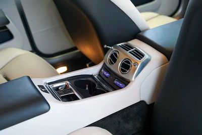 2017 Rolls-Royce Wraith STANDARD, černá, 47 000 km, dovoz SAE — foto 9 z 13