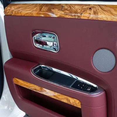 2015 Rolls-Royce Ghost, bílá, 42 000 km, dovoz SAE — foto 11 z 16