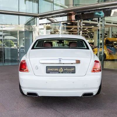 2015 Rolls-Royce Ghost, bílá, 42 000 km, dovoz SAE — foto 3 z 16