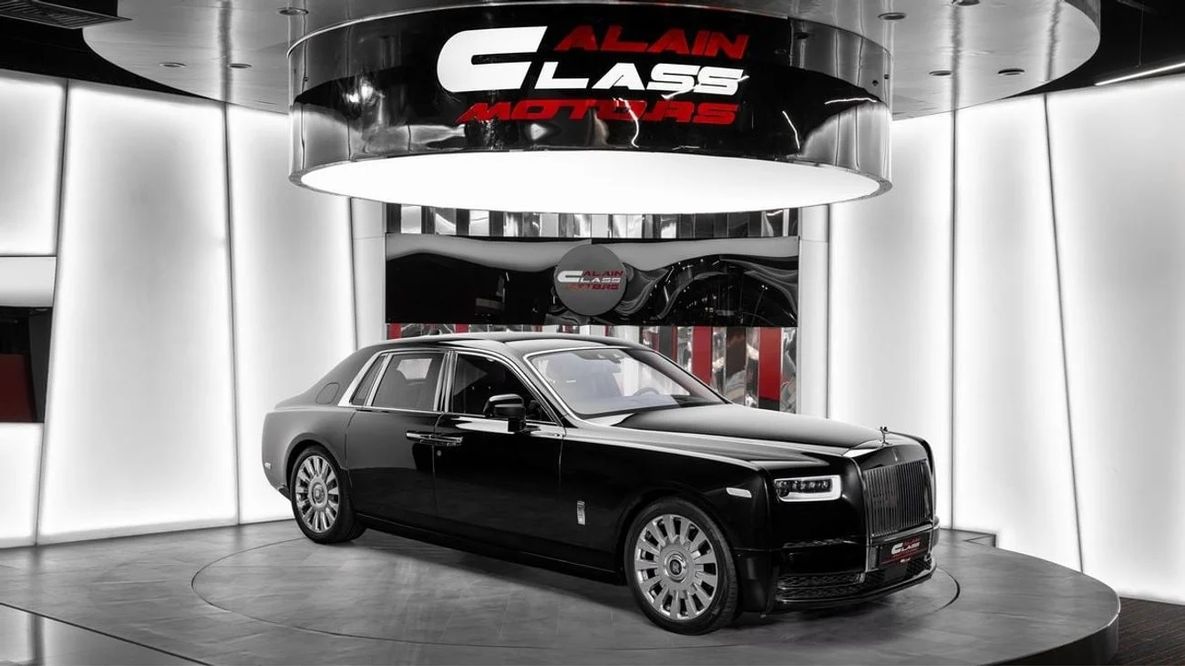 2019 Rolls-Royce Phantom EWB, černá, 20 564 km, dovoz SAE — foto 1