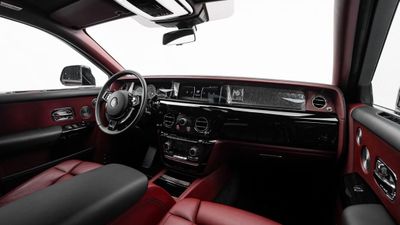 2019 Rolls-Royce Phantom EWB, černá, 20 564 km, dovoz SAE — foto 10 z 16