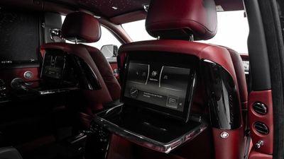 2019 Rolls-Royce Phantom EWB, černá, 20 564 km, dovoz SAE — foto 12 z 16