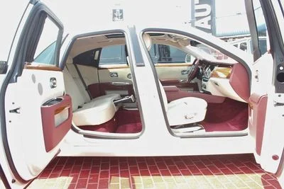 2013 Rolls-Royce Ghost STANDARD, bílá, 113 000 km, dovoz SAE — foto 14 z 16