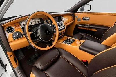 2018 Rolls-Royce Ghost SWB, bílá, 90 000 km, dovoz SAE — foto 8 z 16