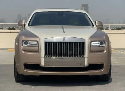2014 Rolls-Royce Ghost SWB, zlatá, 28 000 km, dovoz SAE — foto 2 z 16