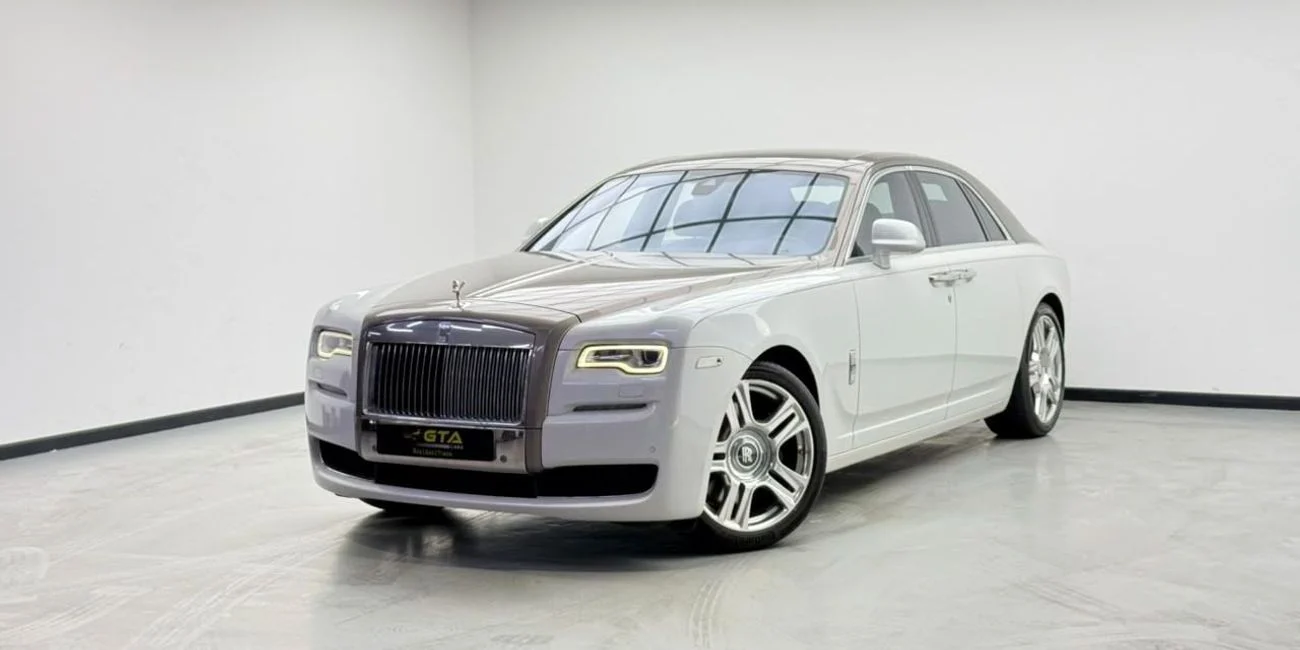 2017 Rolls-Royce Ghost SWB, bílá, 42 053 km, dovoz SAE — foto 1