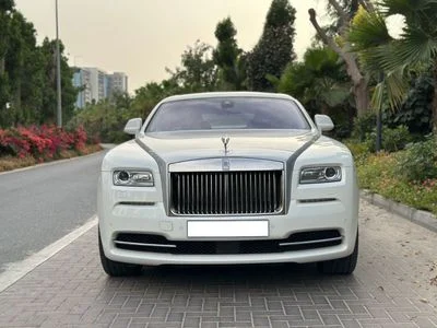 2015 Rolls-Royce Wraith, bílá, 70 000 km, dovoz SAE — foto 2 z 16