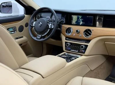 2022 Rolls-Royce Ghost EWB, bílá, 15 260 km, dovoz SAE — foto 11 z 16