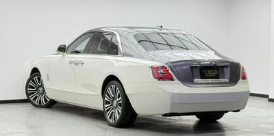 2022 Rolls-Royce Ghost EWB, bílá, 15 260 km, dovoz SAE — foto 6 z 16