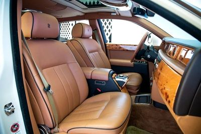 2015 Rolls-Royce Phantom STANDARD, bílá, 49 000 km, dovoz SAE — foto 14 z 15