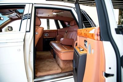 2015 Rolls-Royce Phantom STANDARD, bílá, 49 000 km, dovoz SAE — foto 9 z 15