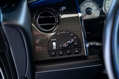 2017 Rolls-Royce Wraith STANDARD, černá, 34 000 km, dovoz SAE — foto 6 z 15