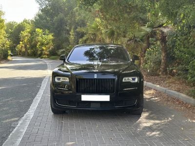 2016 Rolls-Royce Ghost SWB, černá, 86 000 km, dovoz SAE — foto 2 z 13
