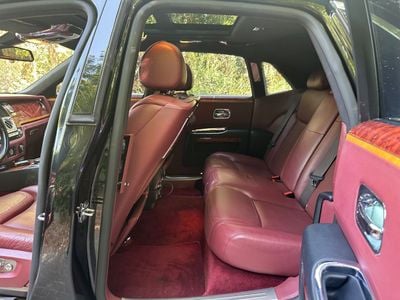 2016 Rolls-Royce Ghost SWB, černá, 86 000 km, dovoz SAE — foto 9 z 13