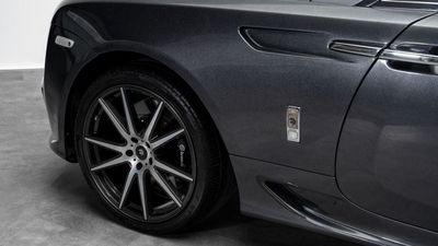 2016 Rolls-Royce Wraith STANDARD, šedá, 25 640 km, dovoz SAE — foto 4 z 16