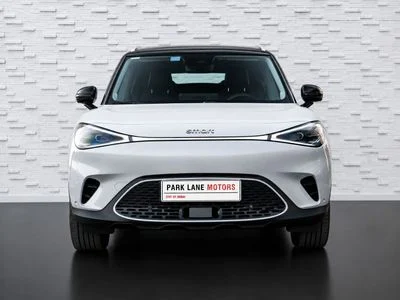 2025 Smart #1 ., stříbrná, 4 358 km, dovoz SAE — foto 2 z 16