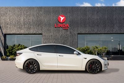 2022 Tesla Model 3 PERFORMANCE, bílá, 99 000 km, dovoz SAE — foto 7 z 16