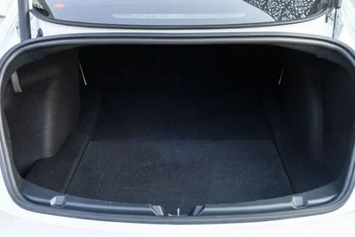2022 Tesla Model 3 PERFORMANCE, bílá, 99 000 km, dovoz SAE — foto 9 z 16
