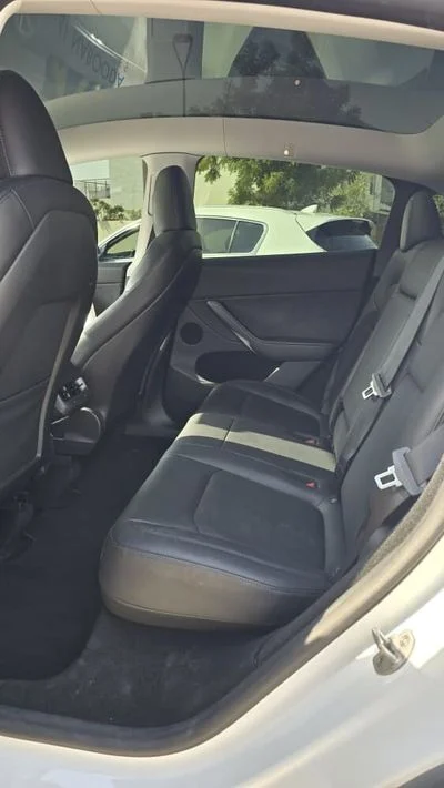 2022 Tesla Model Y PERFORMANCE, bílá, 88 000 km, dovoz SAE — foto 4 z 8