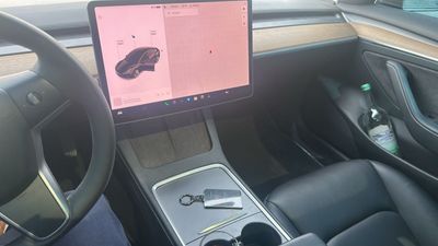 2022 Tesla Model 3 LONG RANGE, černá, 30 000 km, dovoz SAE — foto 4 z 8