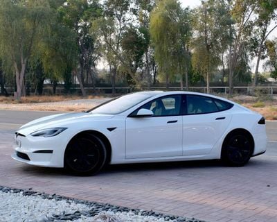 2023 Tesla Model S LONG RANGE, bílá, 55 000 km, dovoz SAE — foto 2 z 5