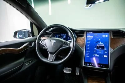2019 Tesla Model X PERFORMANCE, černá, 33 000 km, dovoz SAE — foto 8 z 16
