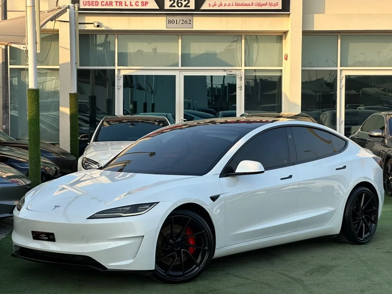 2024 Tesla Model 3 PERFORMANCE, bílá, 78 000 km, dovoz SAE — foto 1