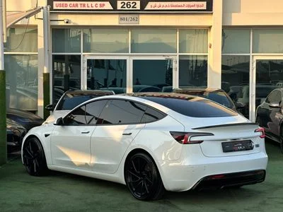 2024 Tesla Model 3 PERFORMANCE, bílá, 78 000 km, dovoz SAE — foto 3 z 11