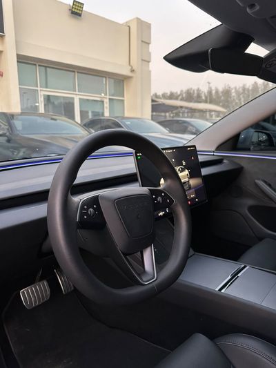 2024 Tesla Model 3 PERFORMANCE, bílá, 60 000 km, dovoz SAE — foto 5 z 13