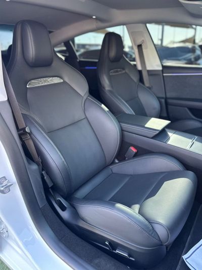 2024 Tesla Model 3 PERFORMANCE, bílá, 18 000 km, dovoz SAE — foto 12 z 12