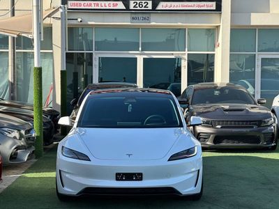 2024 Tesla Model 3 PERFORMANCE, bílá, 18 000 km, dovoz SAE — foto 3 z 12