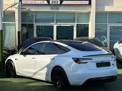 2024 Tesla Model 3 PERFORMANCE, bílá, 18 000 km, dovoz SAE — foto 4 z 12