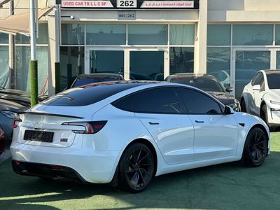 2024 Tesla Model 3 PERFORMANCE, bílá, 18 000 km, dovoz SAE — foto 7 z 12