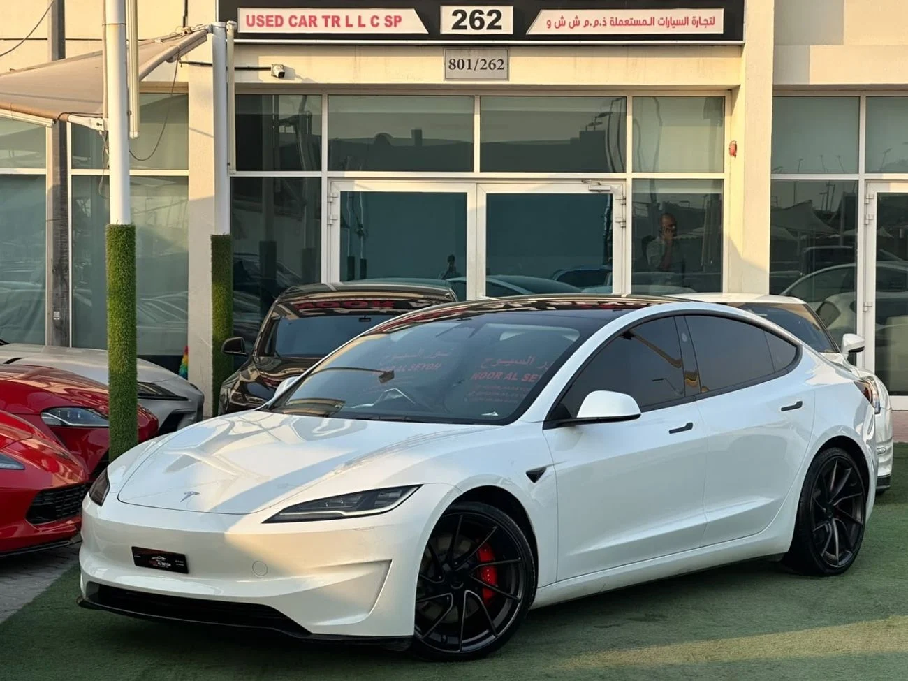 2024 Tesla Model 3 PERFORMANCE, bílá, 69 000 km, dovoz SAE — foto 1