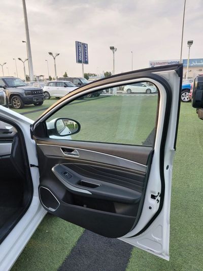 2024 Chery Arrizo e, bílá, 0 km, dovoz SAE — foto 6 z 16