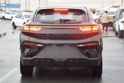 2025 Chery EQ7, černá, 0 km, dovoz SAE — foto 4 z 26