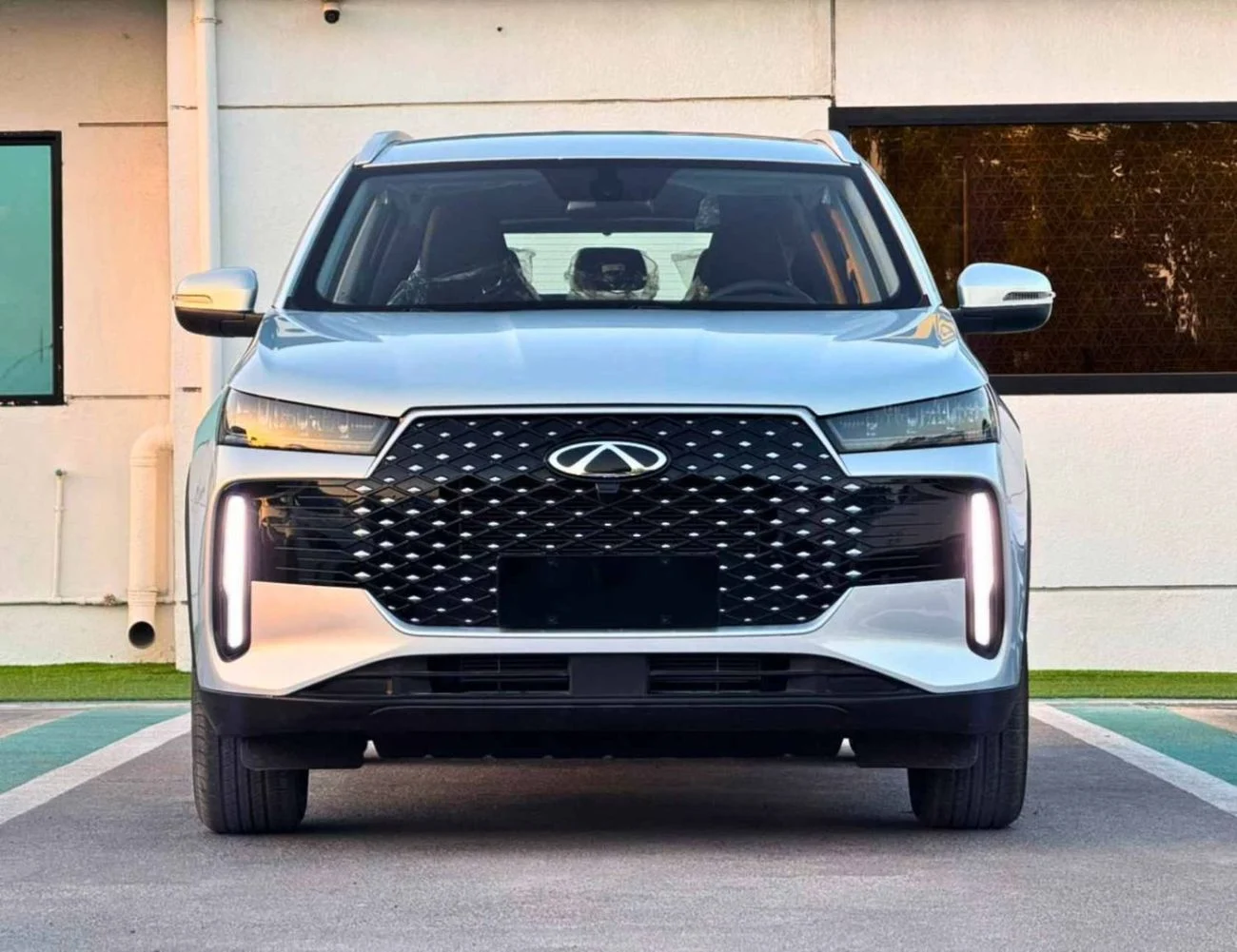 2026 Chery Tiggo 4 Pro COMFORT, stříbrná, 0 km, dovoz SAE — foto 1