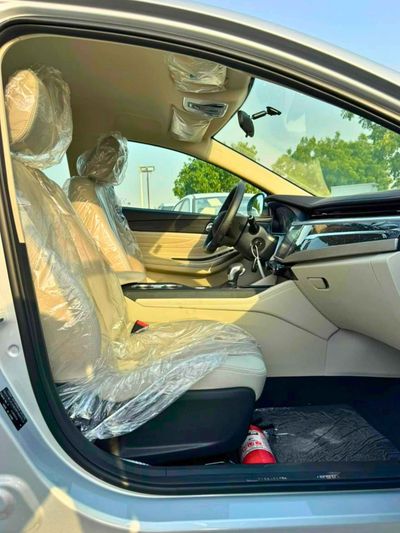 2027 Chery Arrizo 5 STD, stříbrná, 0 km, dovoz SAE — foto 10 z 21
